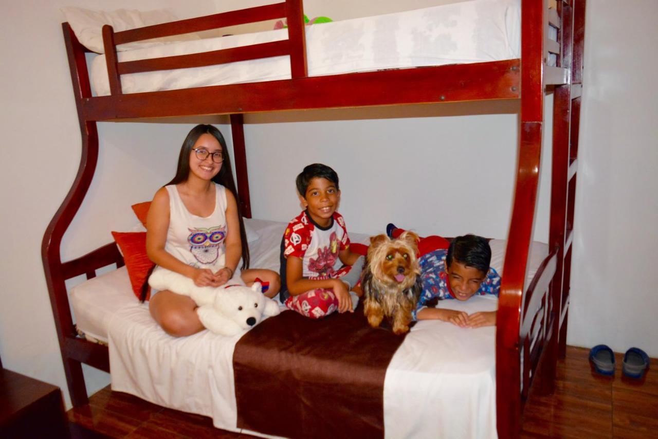 Hostal Villa 97 Guayaquil Buitenkant foto