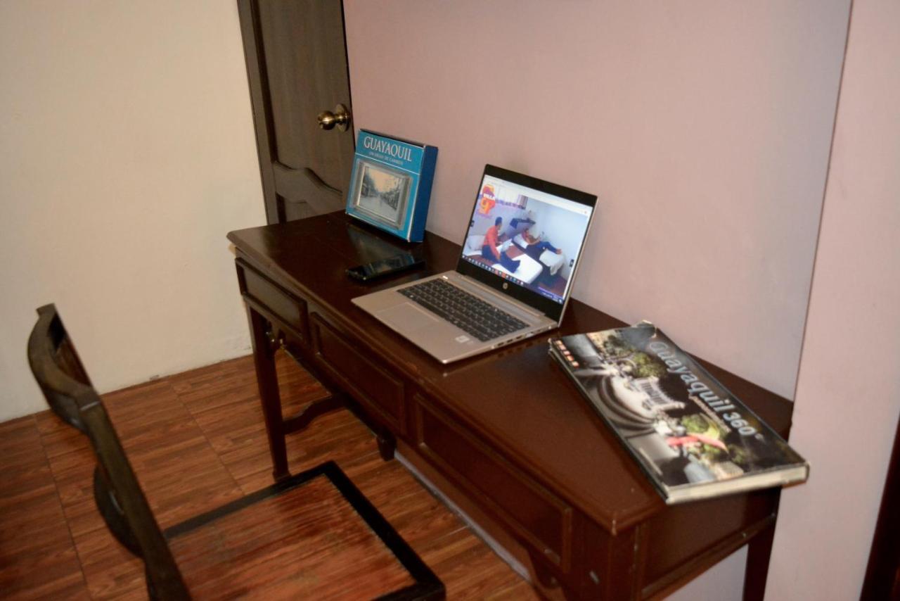 Hostal Villa 97 Guayaquil Buitenkant foto