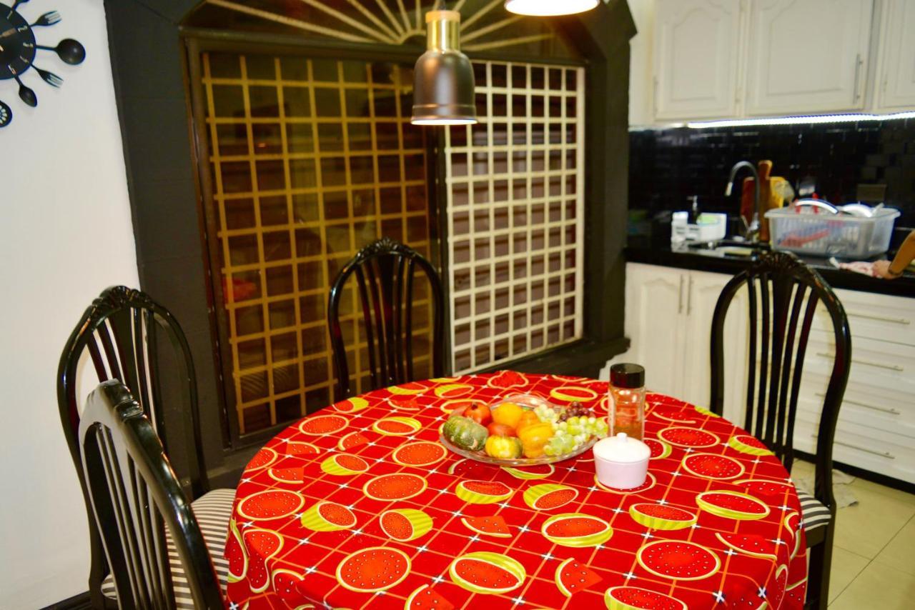 Hostal Villa 97 Guayaquil Buitenkant foto