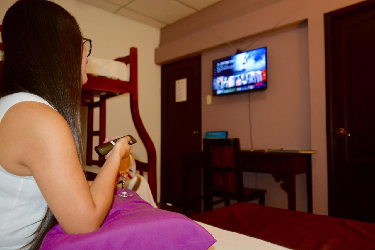 Hostal Villa 97 Guayaquil Buitenkant foto
