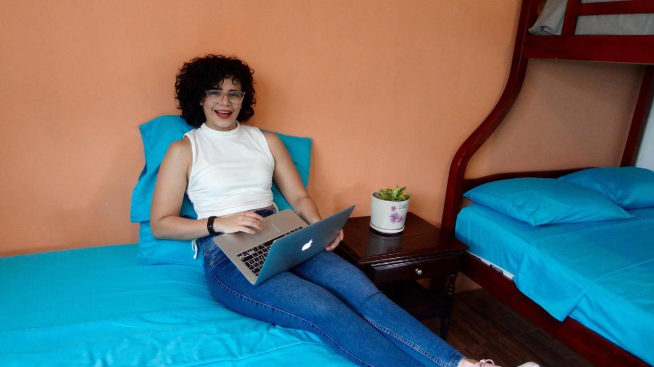 Hostal Villa 97 Guayaquil Buitenkant foto